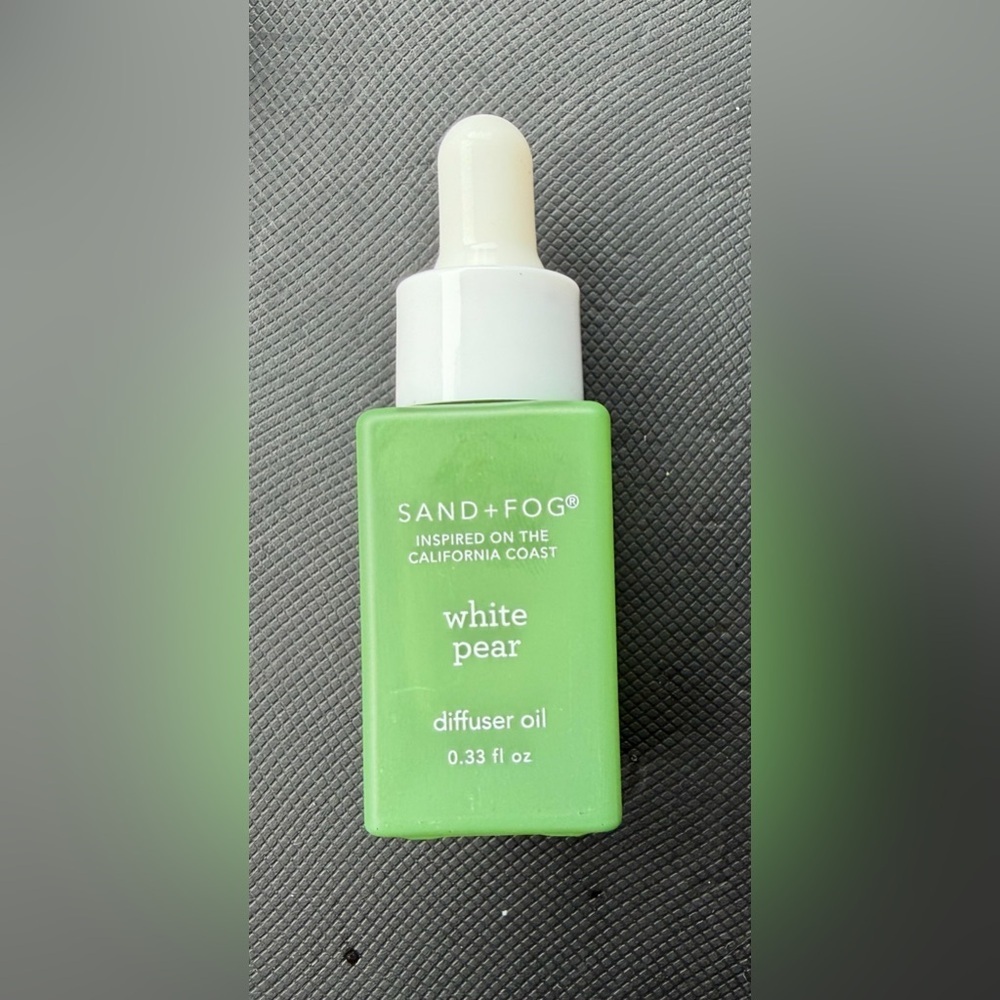 ✨New✨SAND + FOG Diffuser Oil- White Pear 🪷Mix’N’Match 1 for $11 or 2 for $18🪷